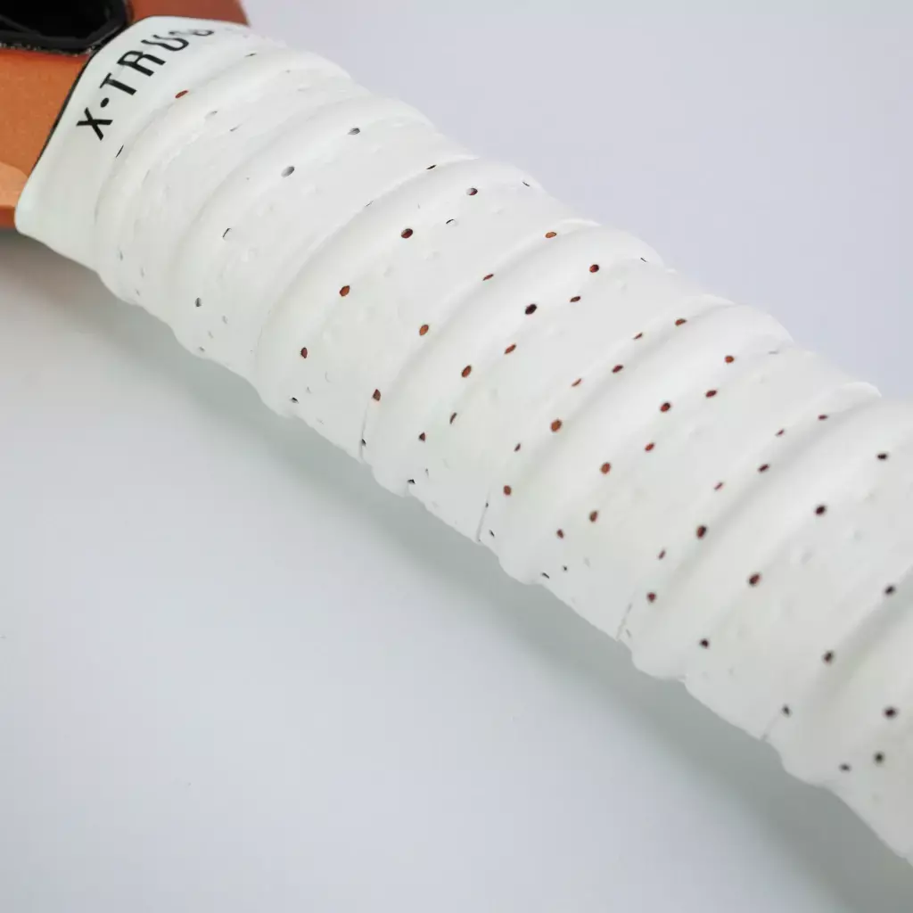 Cubre grip X-Trust perforado blanco